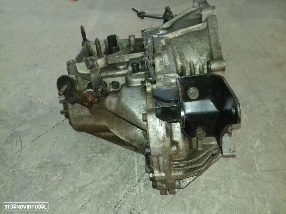 CAIXA VELOCIDADES KIA MAGENTIS 2001 - 2