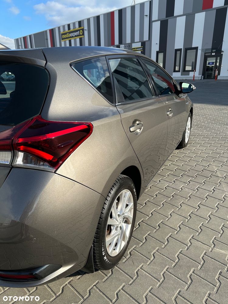 Toyota Auris - 14