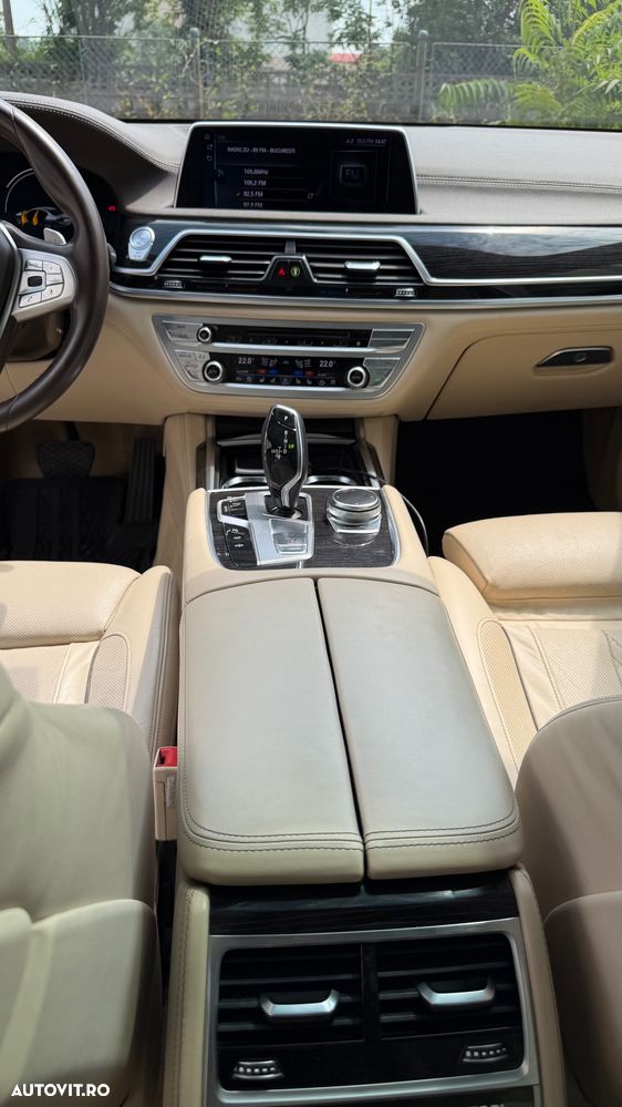 BMW Seria 7 730Ld xDrive - 10