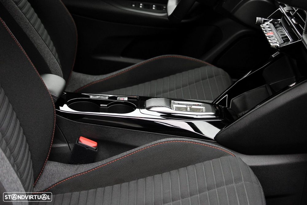 Peugeot e-2008 50 kWh Active Pack - 22