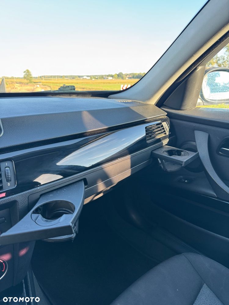 BMW Seria 3 320d - 11