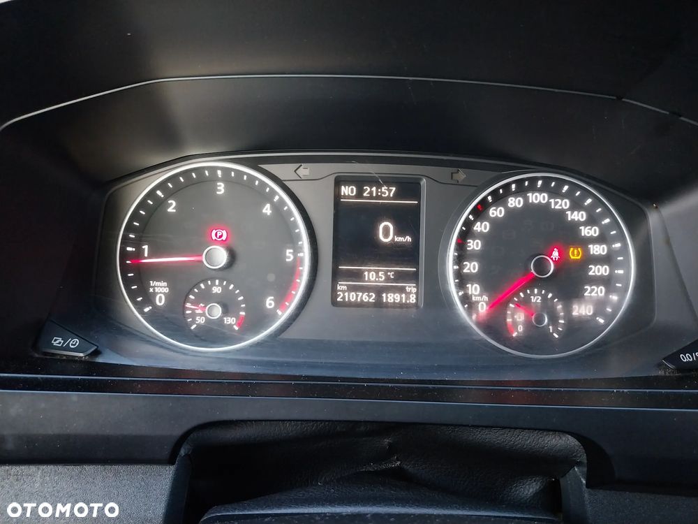 Volkswagen Transporter - 22