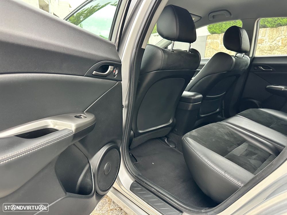Honda Civic 1.4 i-VTEC Sport Edition - 23