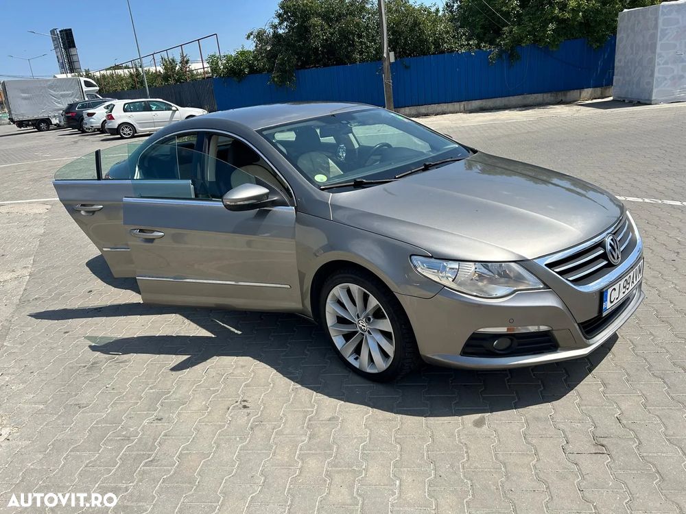 Volkswagen Passat - 4