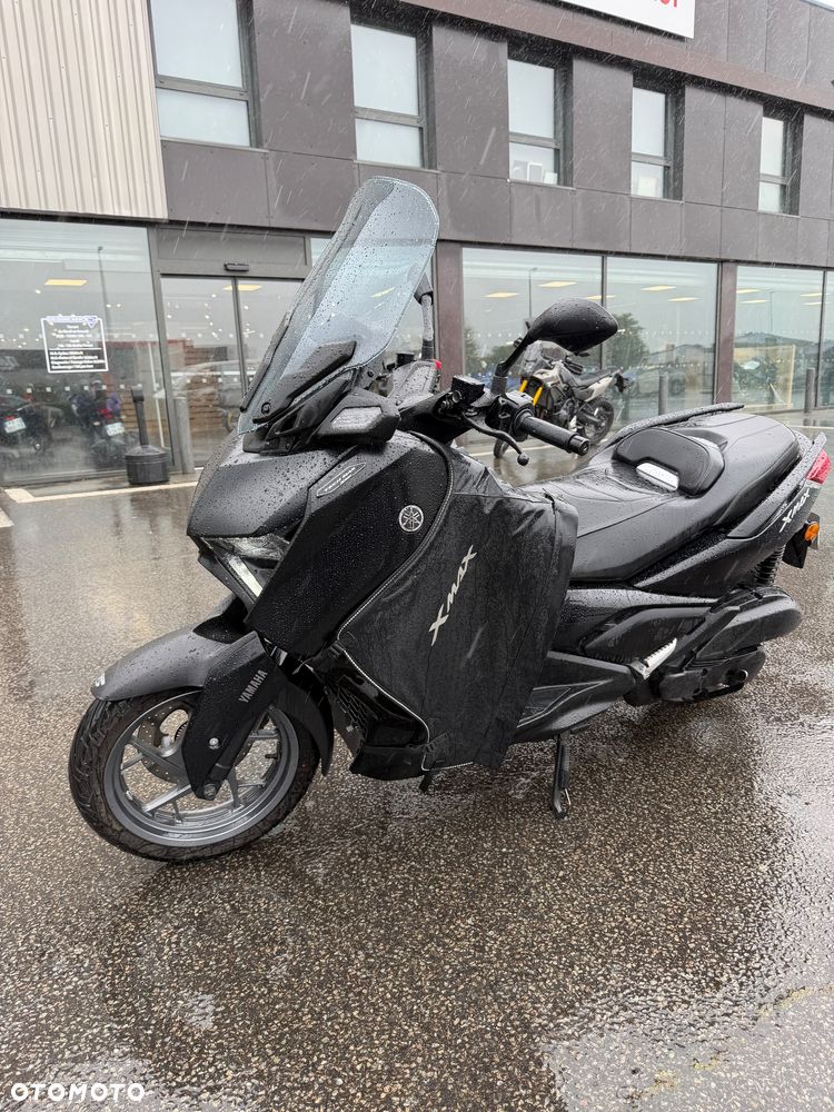 Yamaha X-max - 23