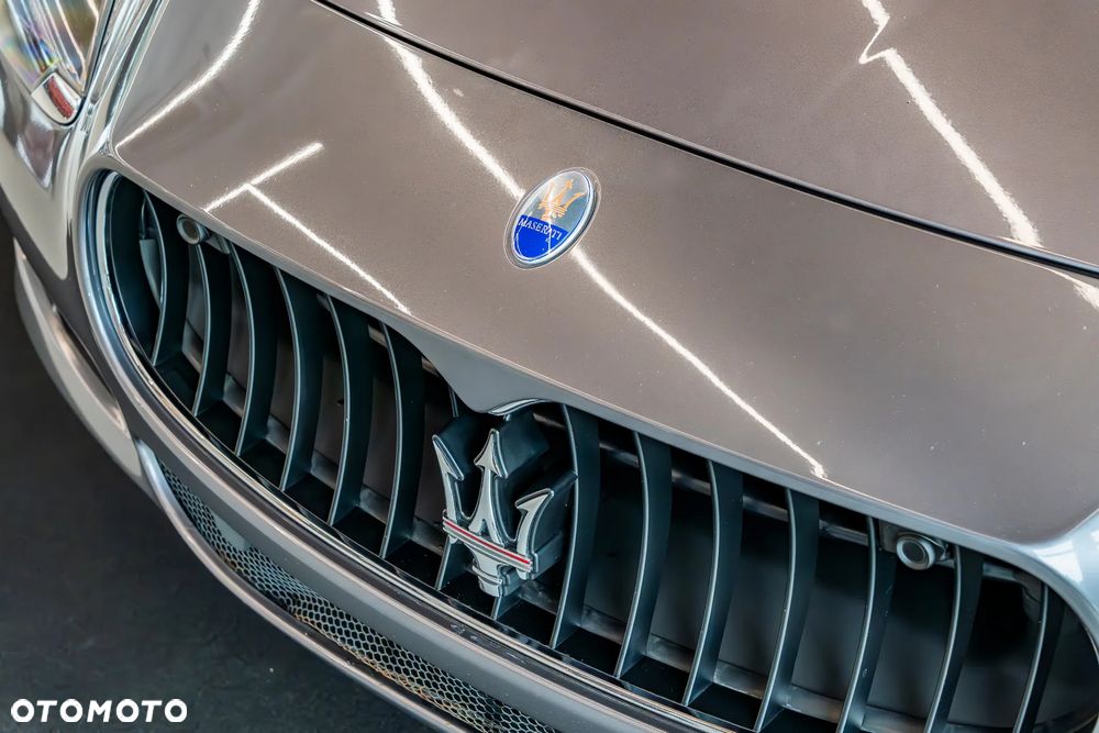 Maserati Quattroporte S - 13
