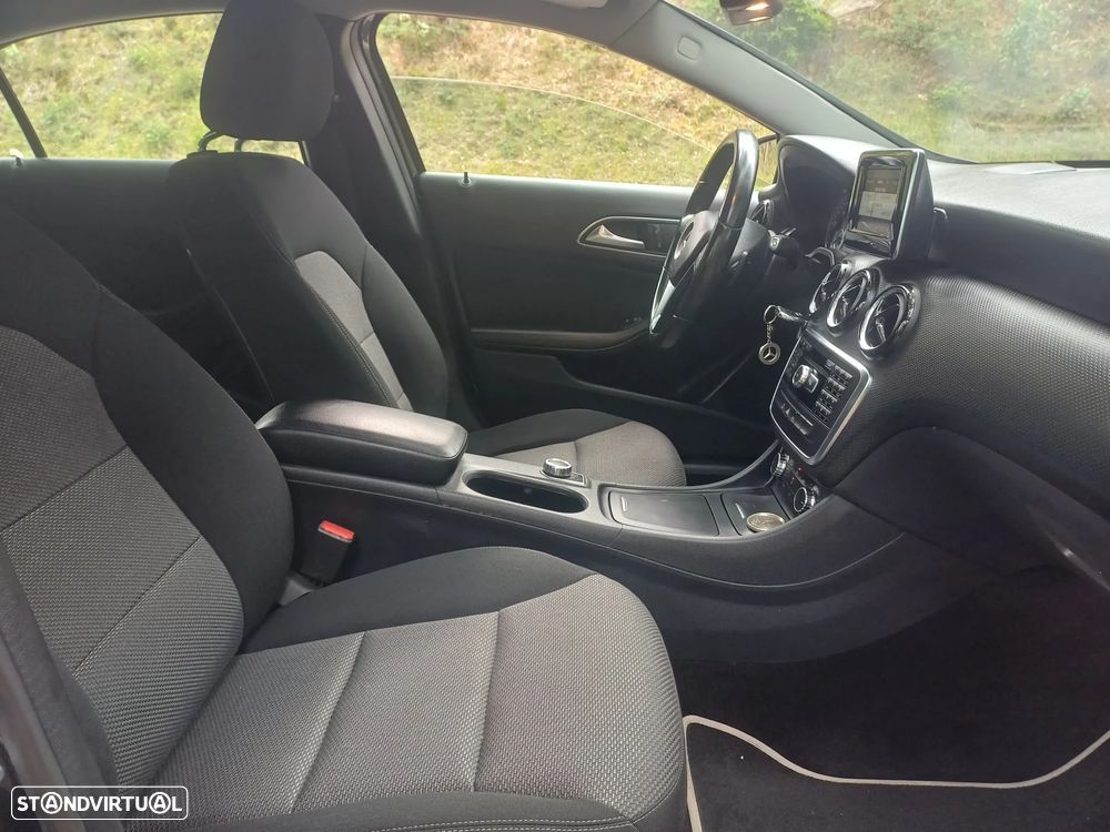 Mercedes-Benz A 180 - 8