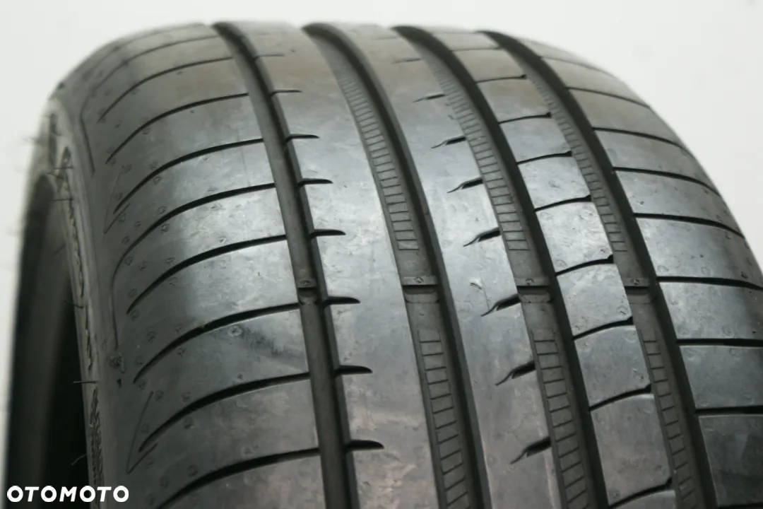 225/40R20 Goodyear Eagle F1 Asymmetric 3  6,5mm . - 2