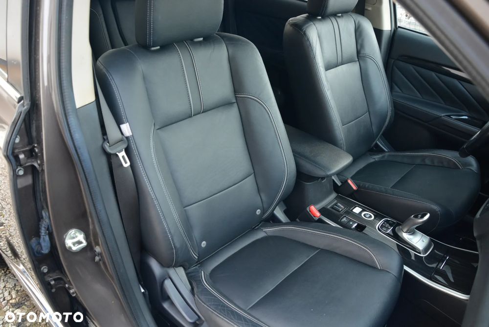 Mitsubishi Outlander 2.0 4WD Top - 32