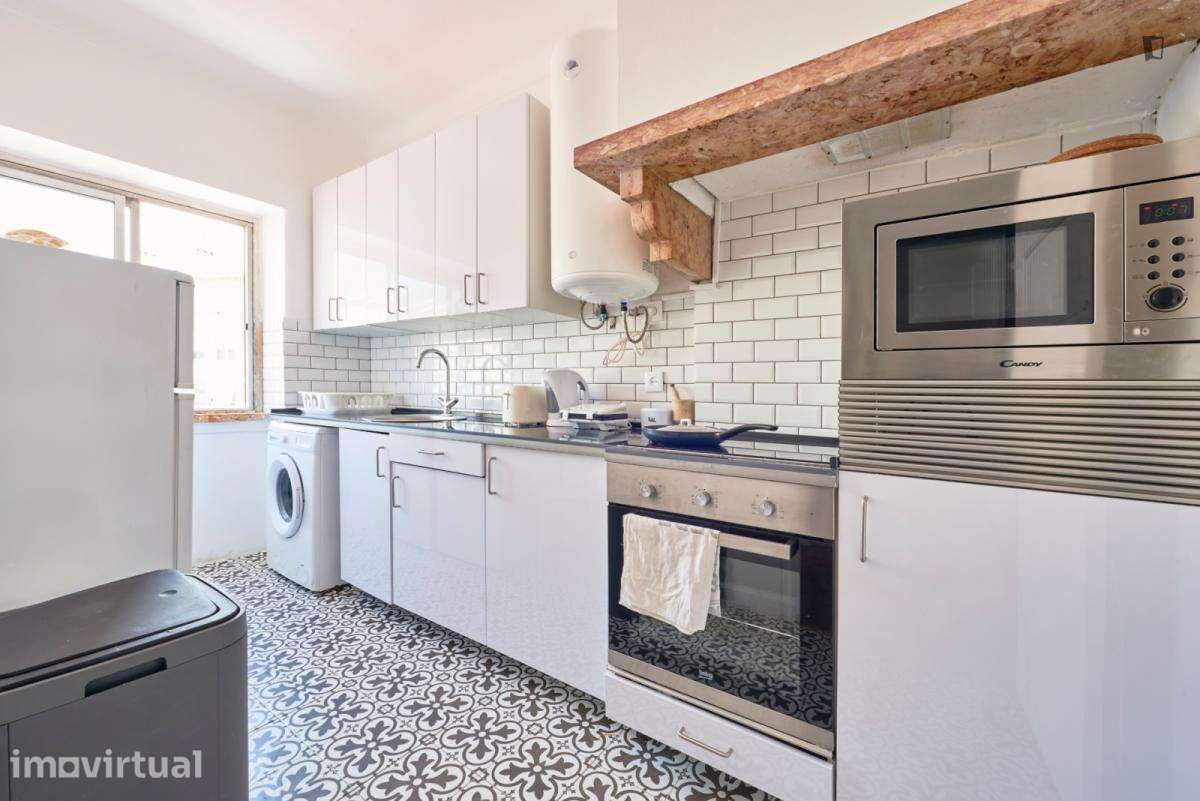 Quarto - localizado em Amadora Lisbon - Grande imagem: 3/22