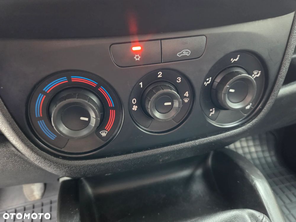 Opel Combo - 18