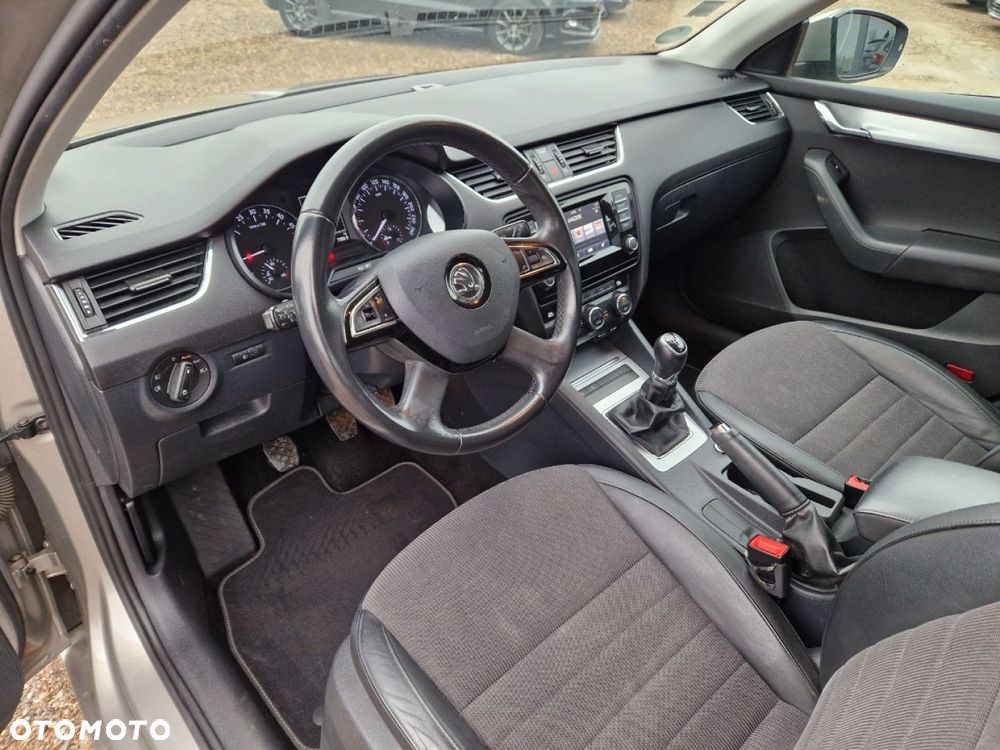 Skoda Octavia 1.6 TDI Ambition - 6
