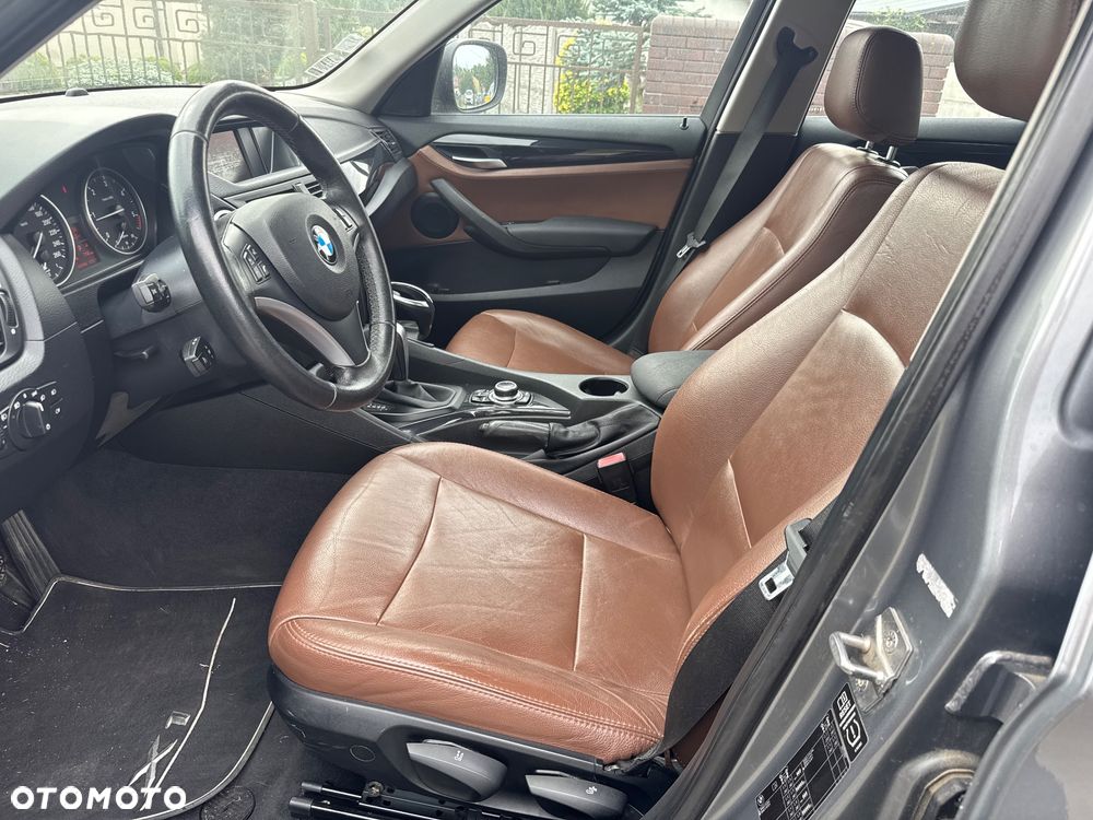 BMW X1 xDrive18d Sport Line - 13