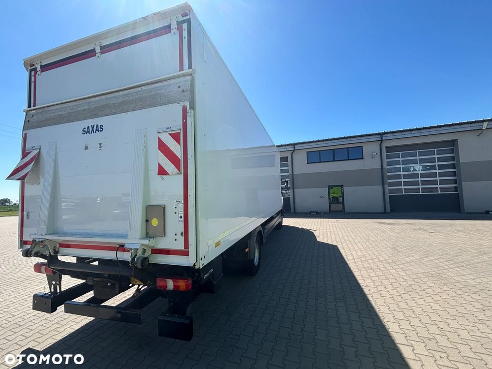 Mercedes-Benz ATEGO 1227 kontener z windą ,  kabina sypialna , webasto, klimatyzacja, niski przebieg , bezwypadkowy. (nie 1224, 1230) - 16