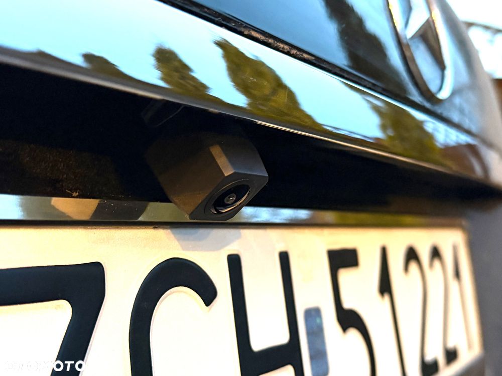 Mercedes-Benz Klasa C 180 K BlueEff Avantgarde - 25