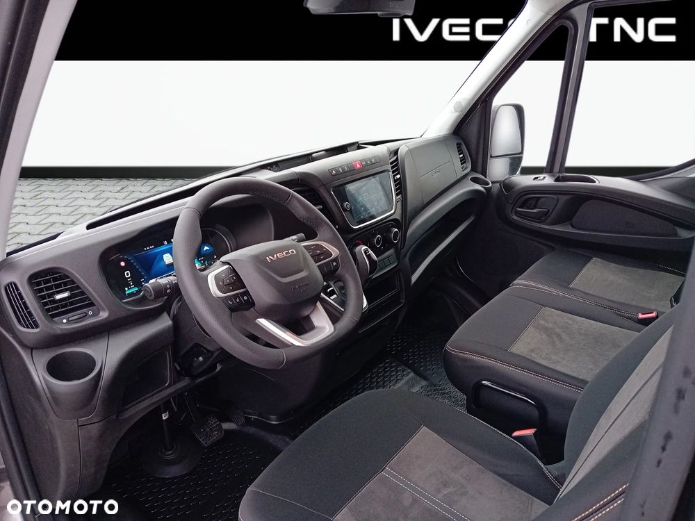 Iveco Daily 35S16A8 V L3H2 DEMO 50-lecie IVECO - 9