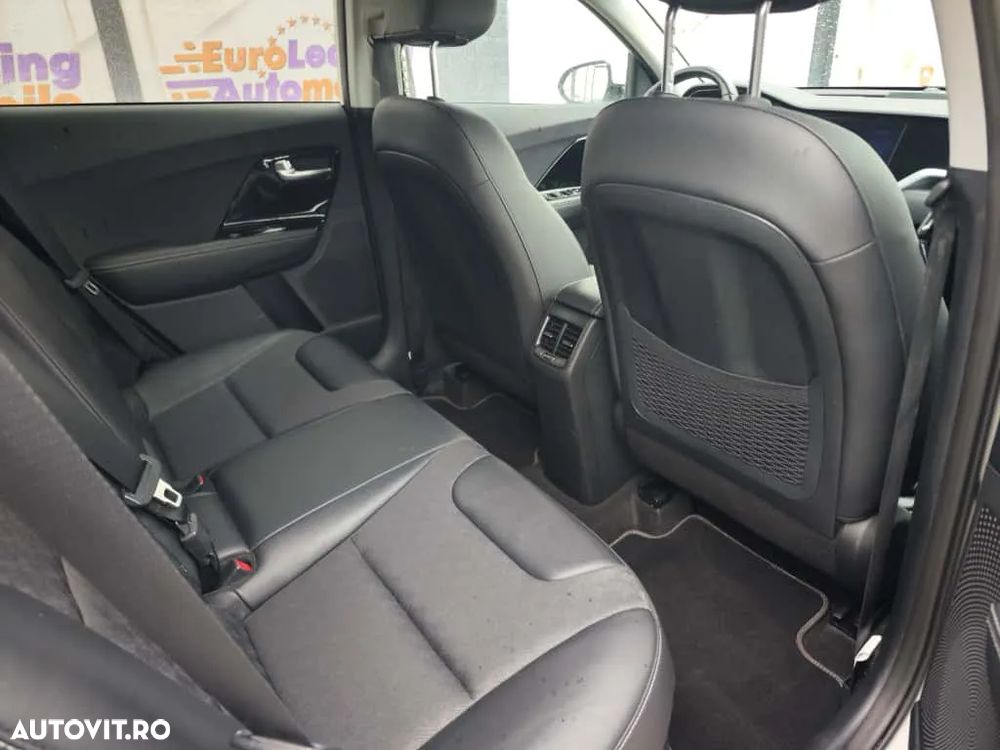 Kia Niro 1.6 GDI 2WD Aut. Spirit - 14