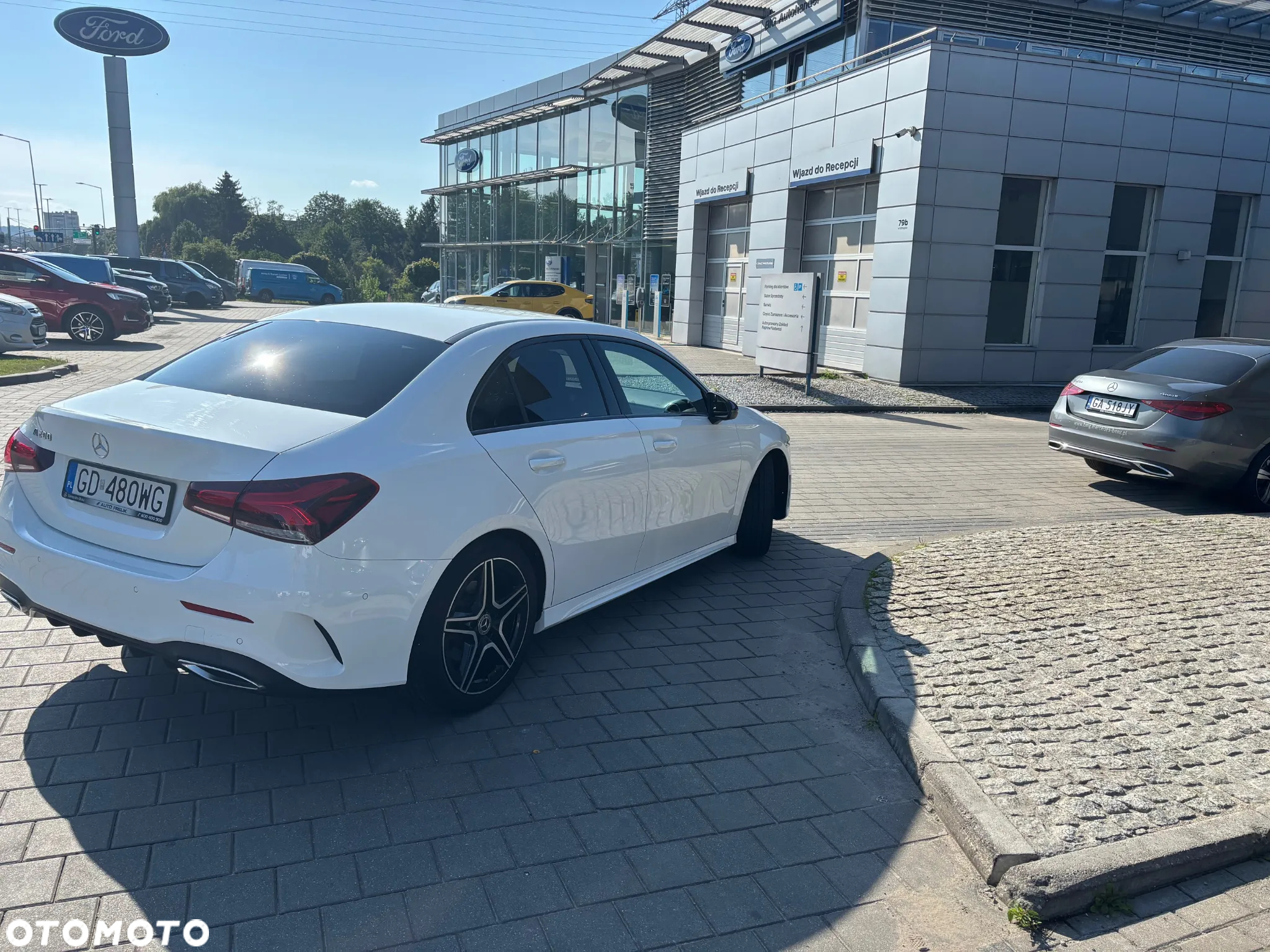 Mercedes-Benz Klasa A 200 AMG Line 7G-DCT - 4