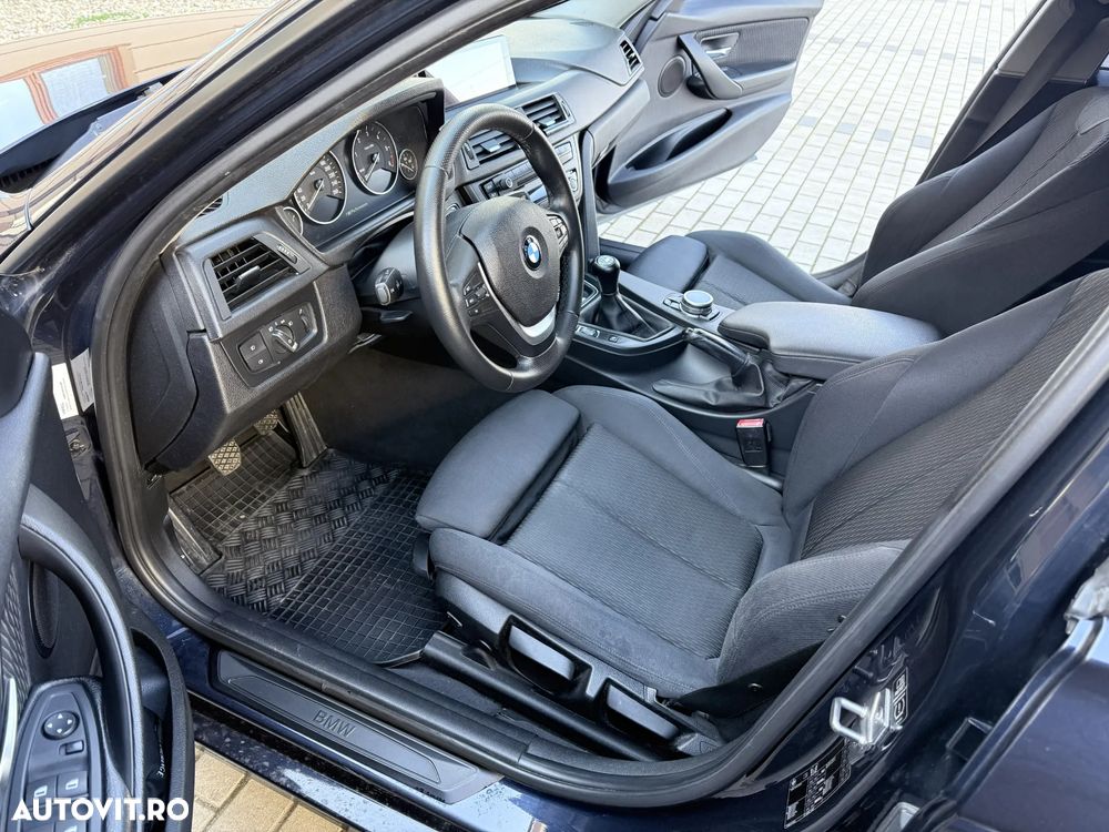 BMW Seria 3 320d - 14