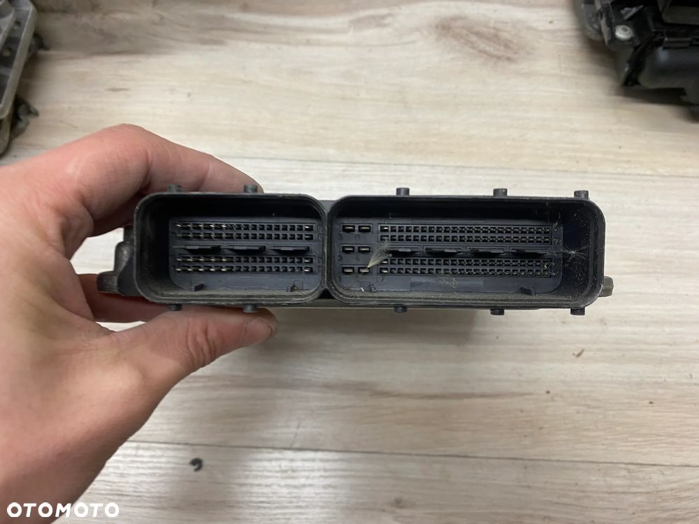 KOMPUTER STEROWNIK SILNIKA ECU VW TOUAREG VAG 070906016BC 1039S08290 5,0TDI - 2