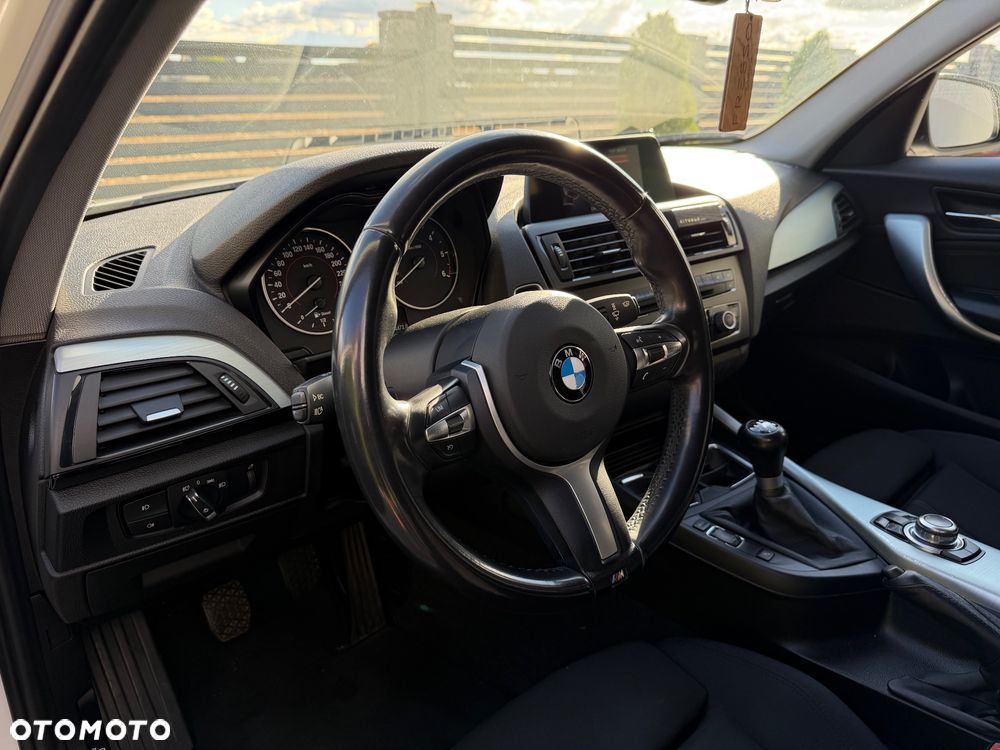 BMW Seria 1 - 23