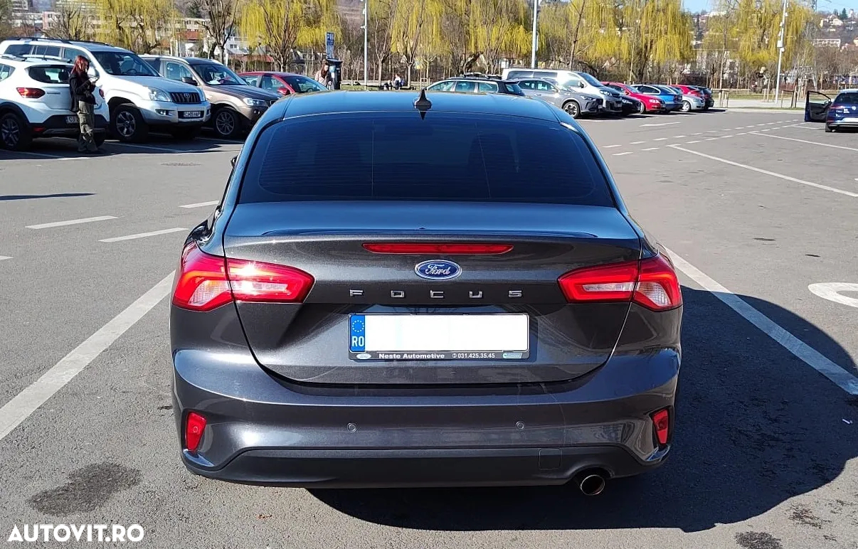 Ford Focus 1.0 EcoBoost Titanium Business - 6