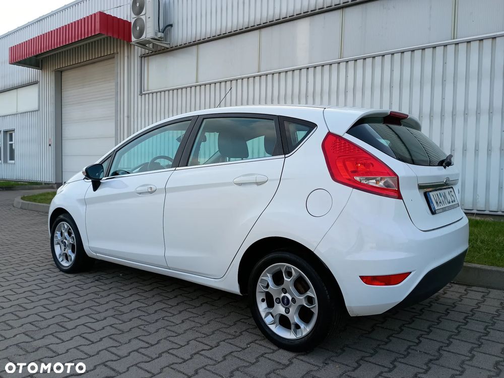 Ford Fiesta 1.25 Titanium EU5 - 3
