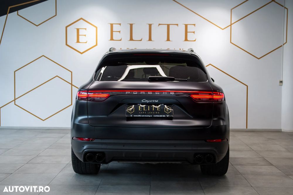 Porsche Cayenne Standard - 10