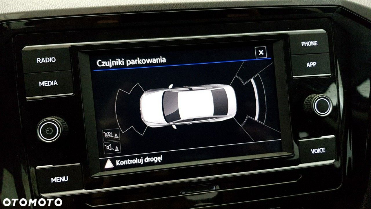 Volkswagen Passat 2.0 TSI Business DSG - 27