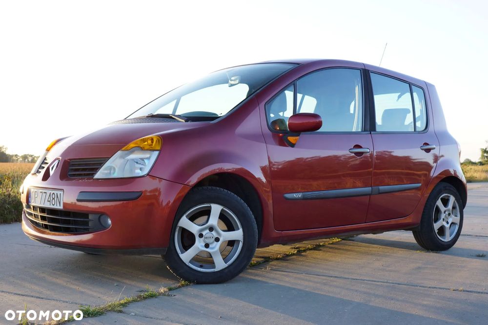 Renault Modus - 1