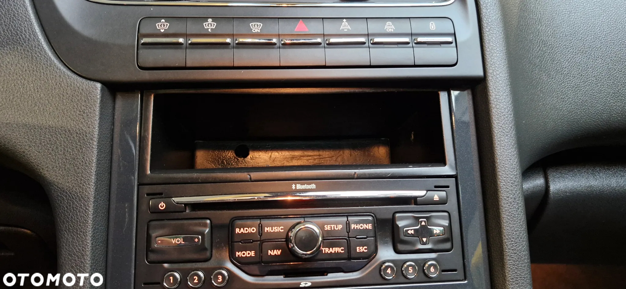Peugeot 5008 HDI FAP 110 EGS6 Premium - 23