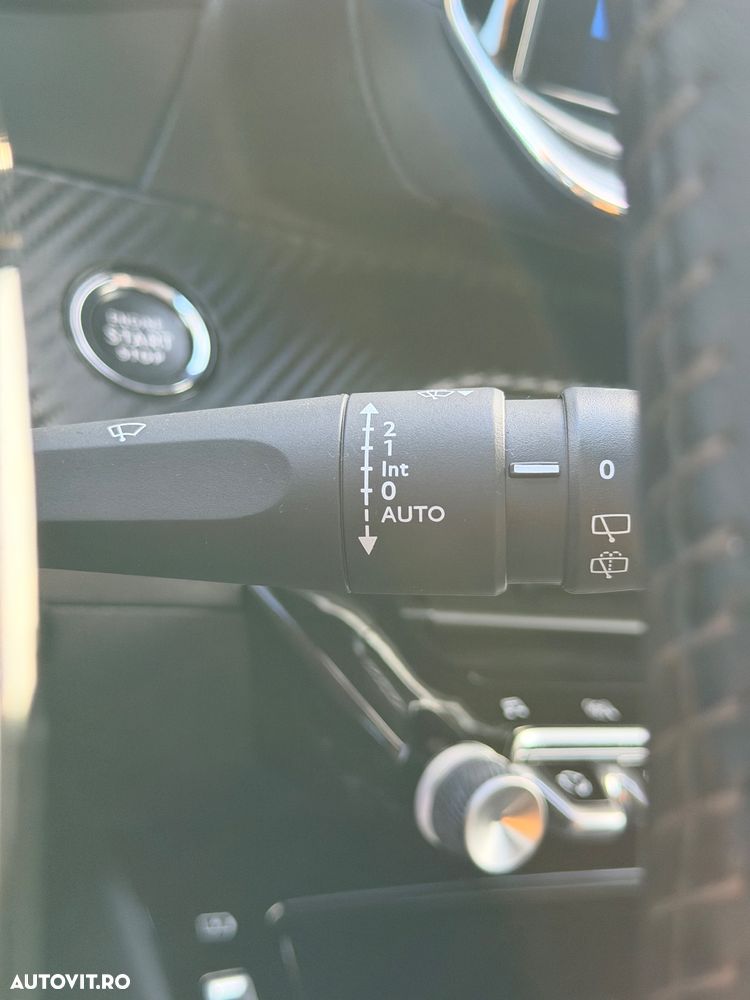 Peugeot 2008 PureTech 100 Stop&Start Allure Pack - 32