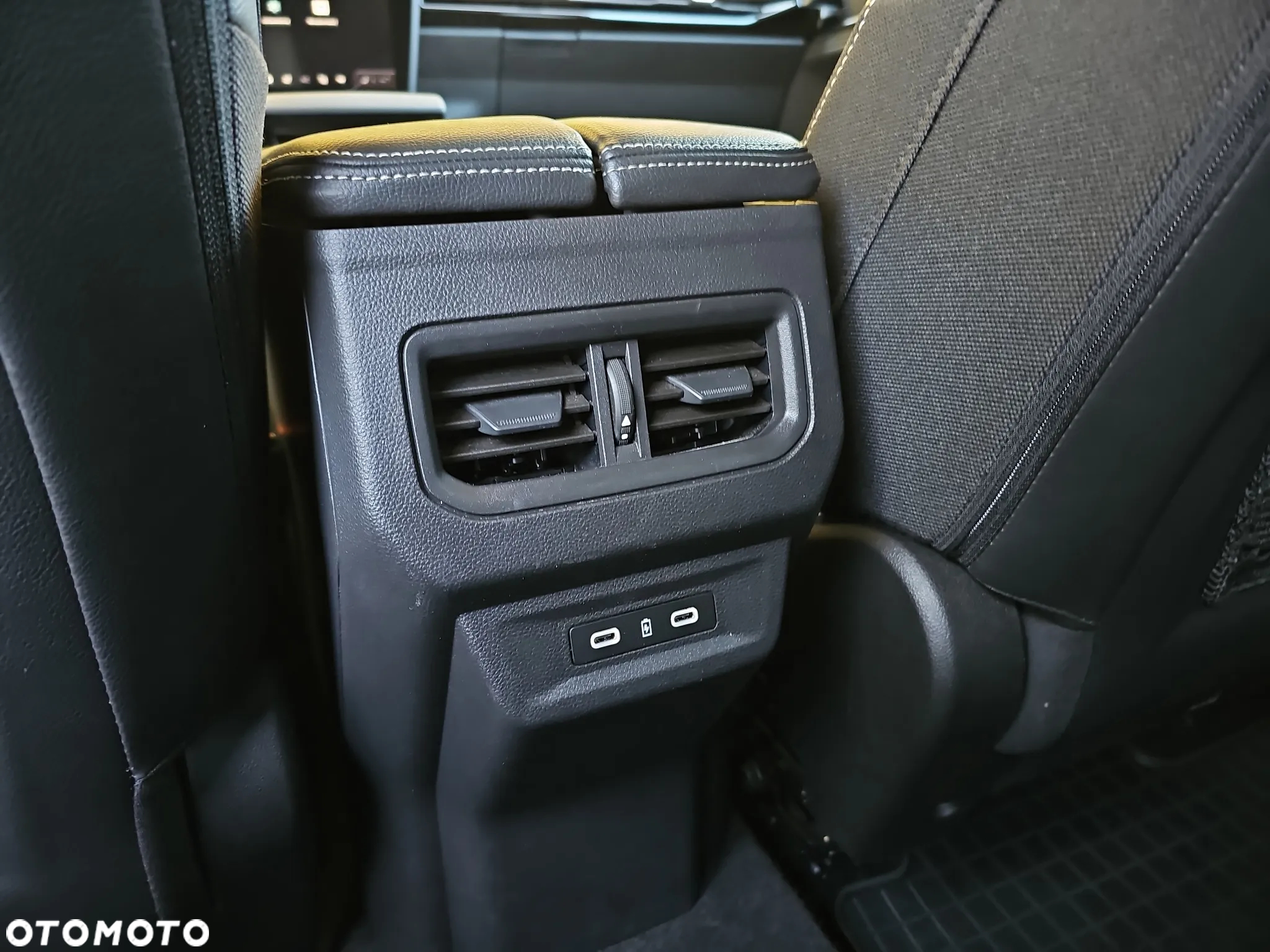 Renault Austral 1.3 TCe mHEV Techno - 34