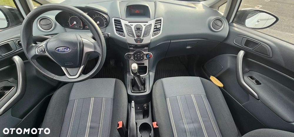 Ford Fiesta 1.4 TDCI - 10