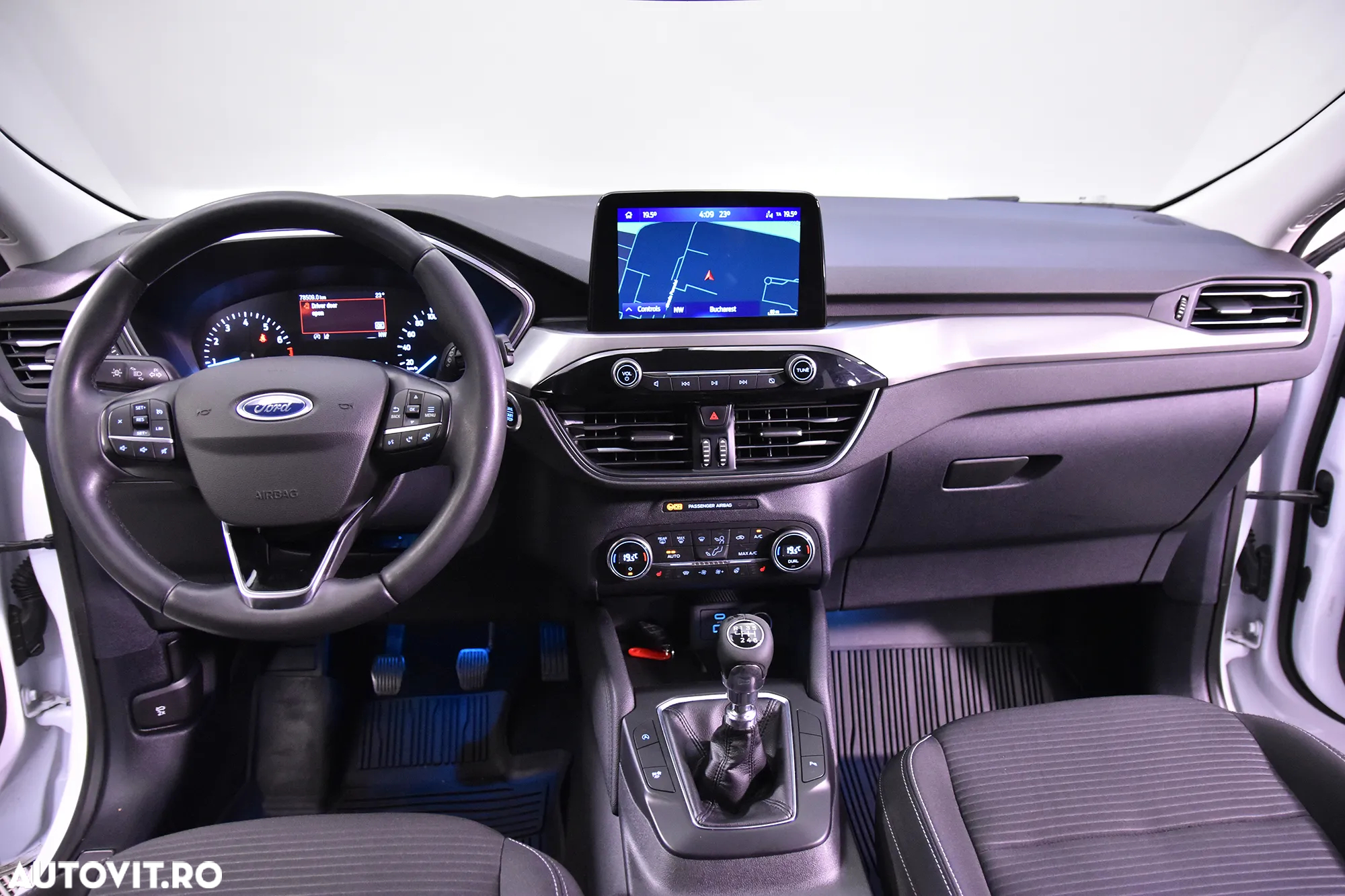 Ford Kuga - 9
