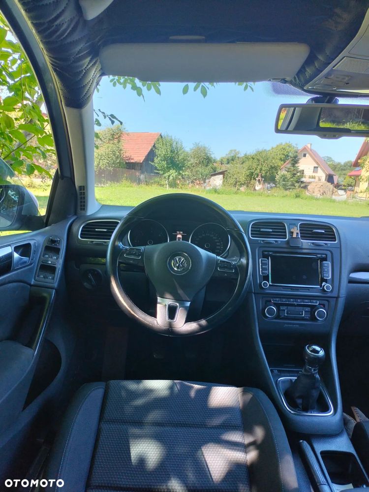Volkswagen Golf 2.0 TDI DPF Comfortline - 9