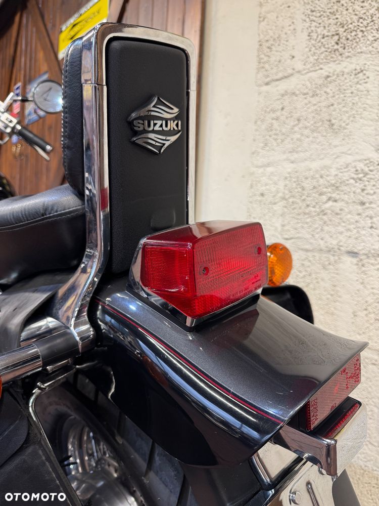 Suzuki Intruder - 36