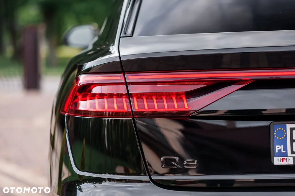 Audi Q8 55 TFSI quattro tiptronic - 9