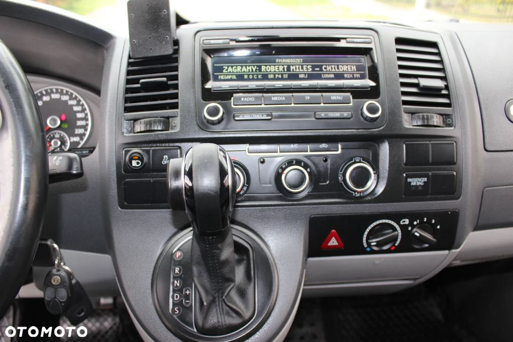 Volkswagen Transporter - 16