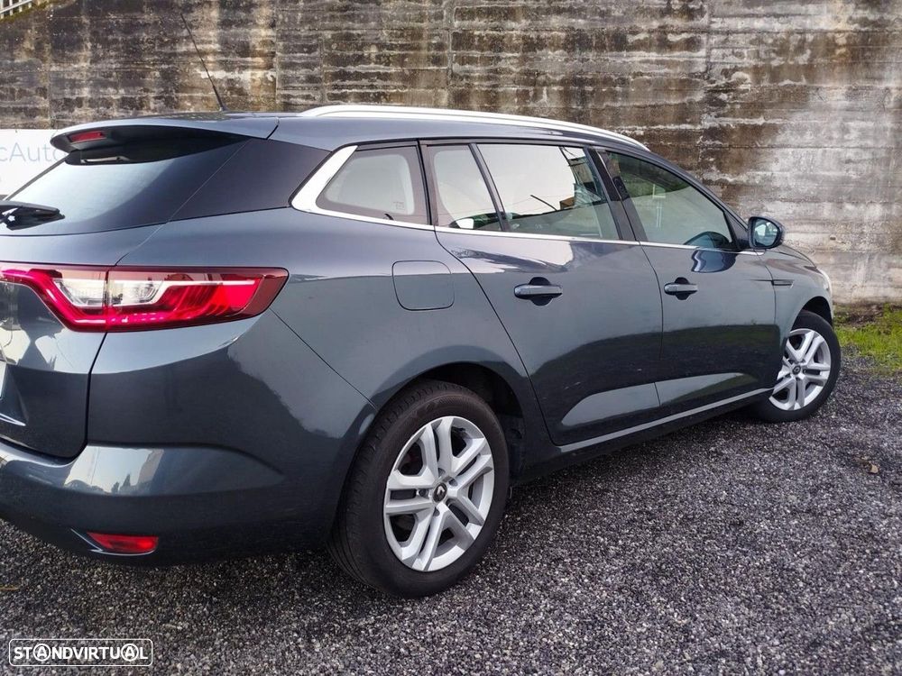 Renault Mégane Sport Tourer 1.5 Blue dCi Zen - 12