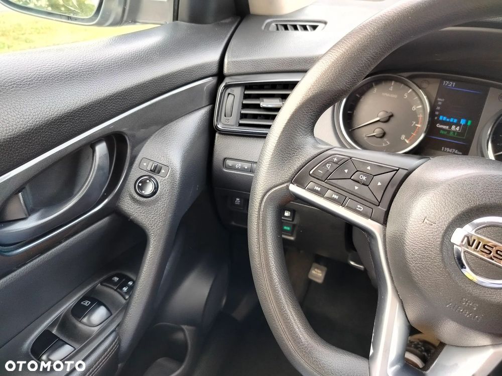 Nissan Rogue - 13