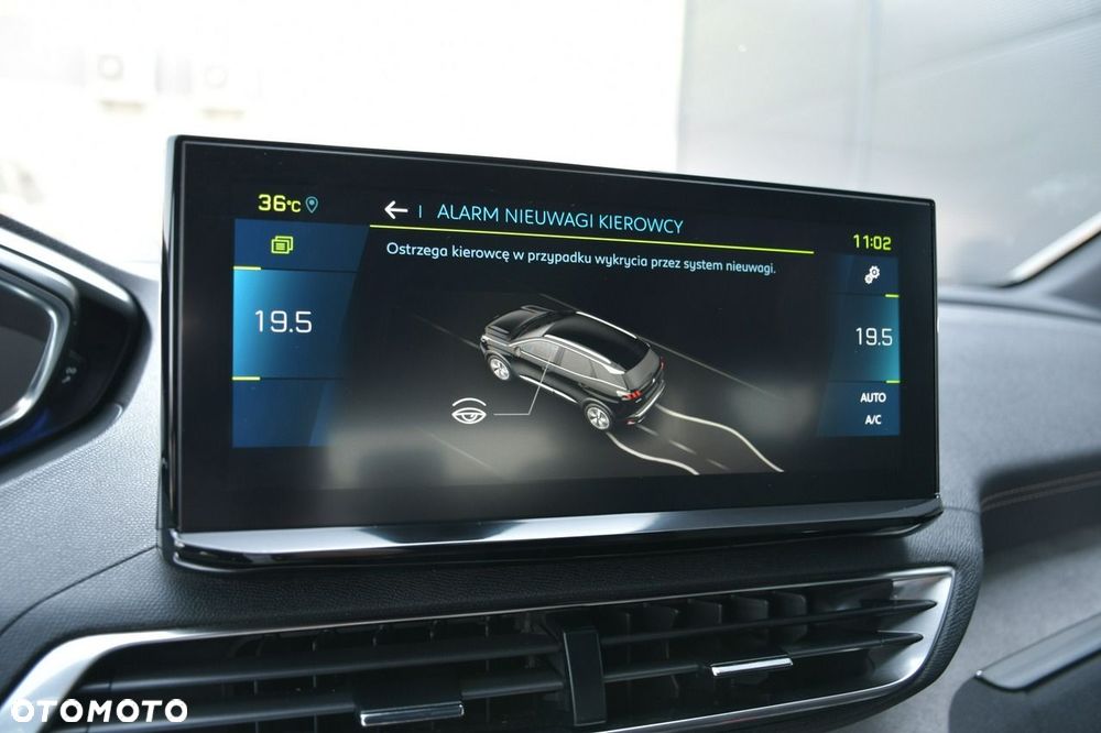 Peugeot 3008 1.6 PureTech HYbrid GT Line S&S EAT8 - 37