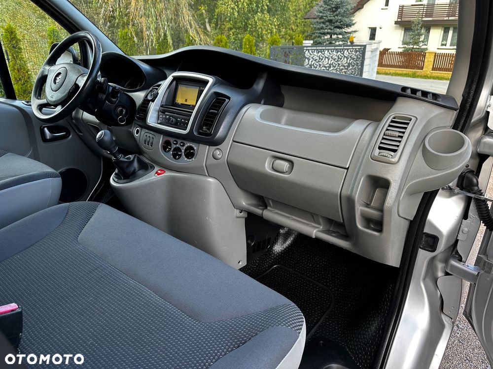 Opel Vivaro - 32