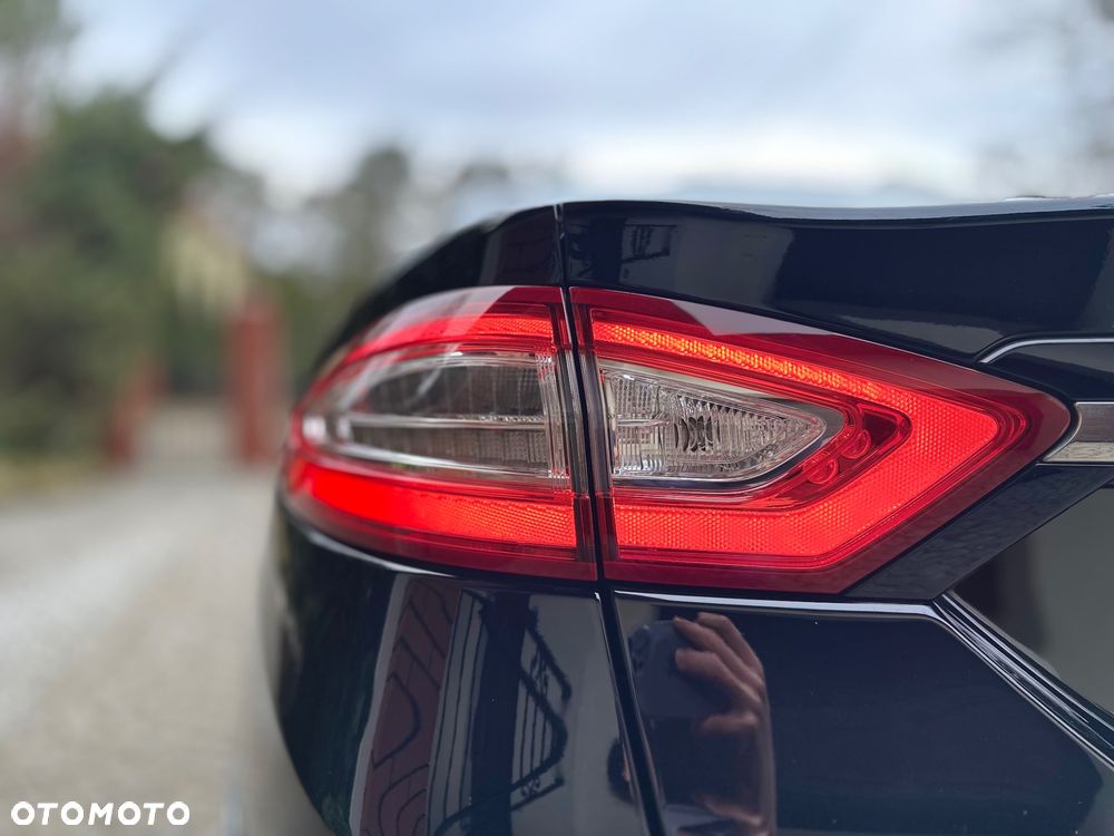 Ford Mondeo Vignale 2.0 EcoBoost - 11