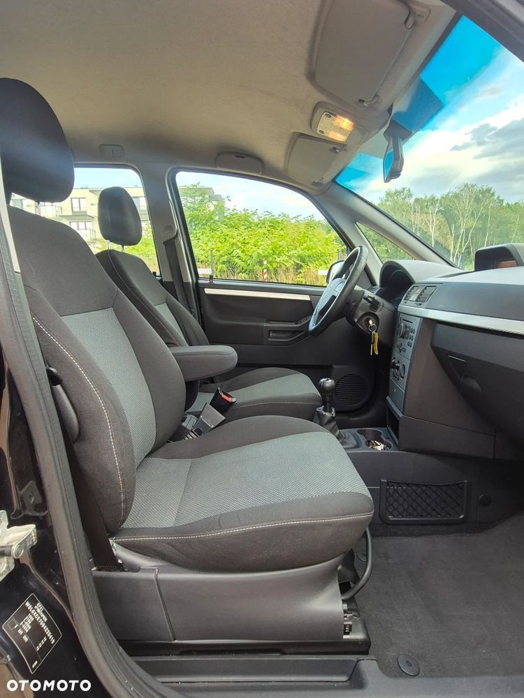 Opel Meriva 1.8 16V Innovation 110 Jahre - 8