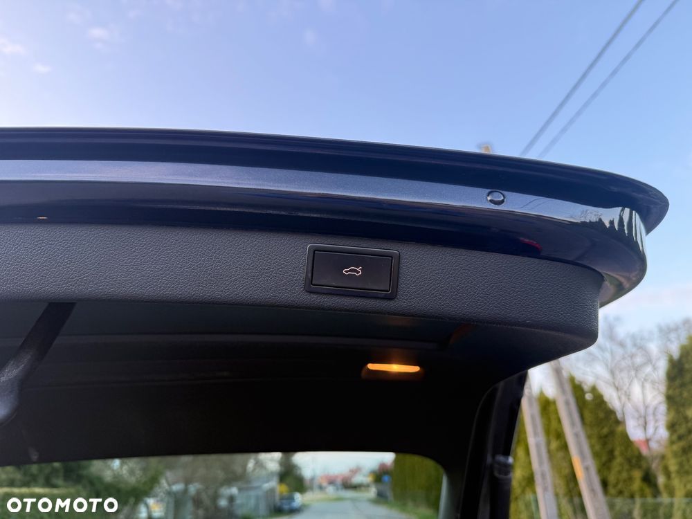 Skoda Superb 2.0 TDI PD DSG Elegance - 18