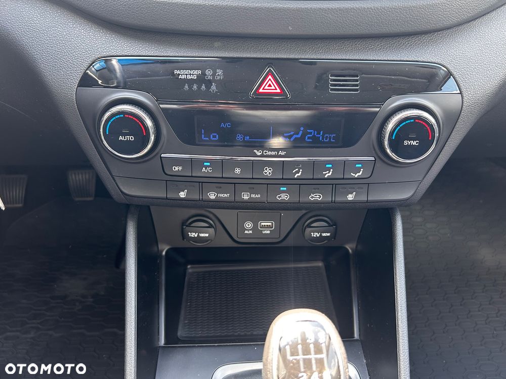 Hyundai Tucson 1.6 GDI BlueDrive GO 2WD - 27