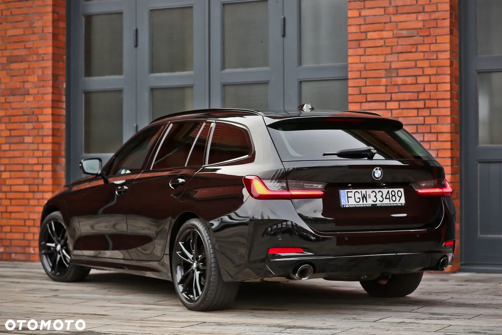 BMW Seria 3 318d Luxury Line - 8