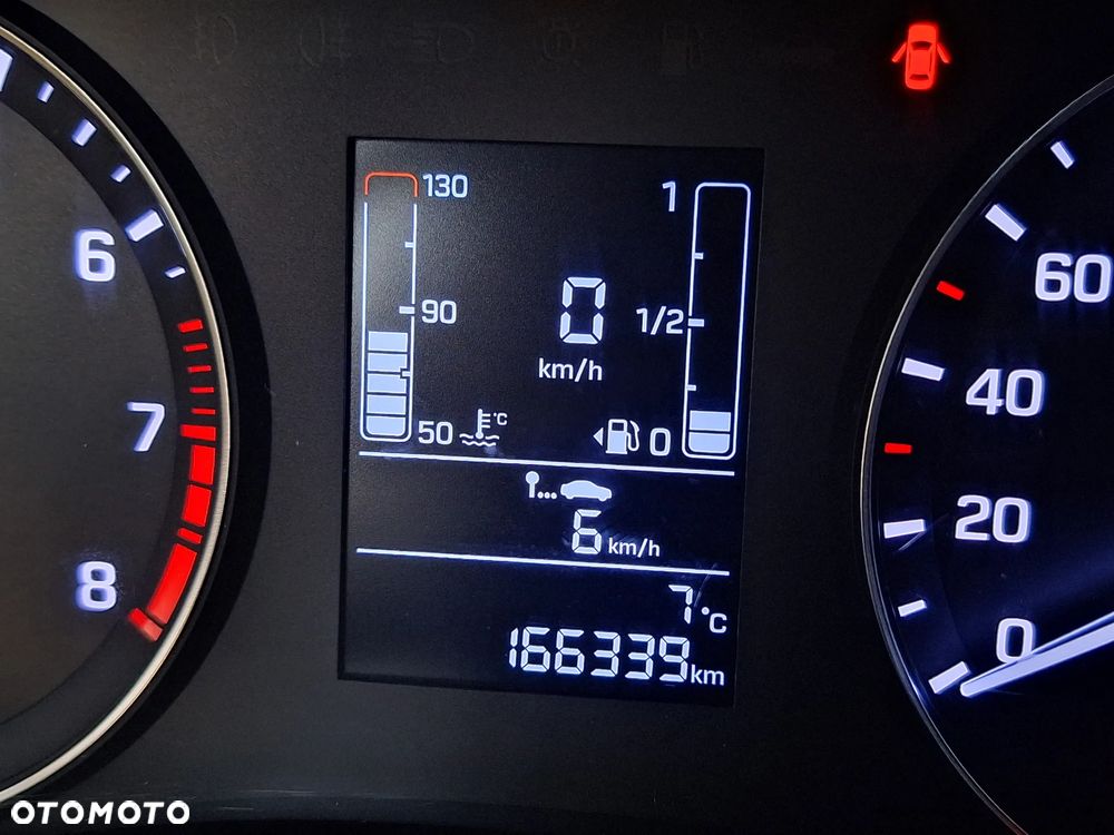 Hyundai i20 1.4 YES Gold - 36