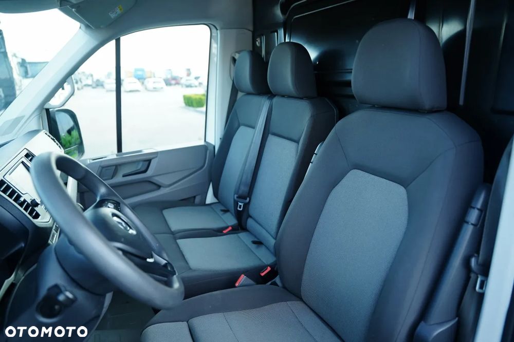 Volkswagen CRAFTER  / 2.0 D / FURGON BLASZAK / DMC: 3500 KG / 2018 ROK / SPROWADZONY / PO KONTRAKCIE SERWISOWYMN - 24